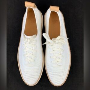 UGG SYDNEY MESH WHITE LACE UP SNEAKERS Sz. 9